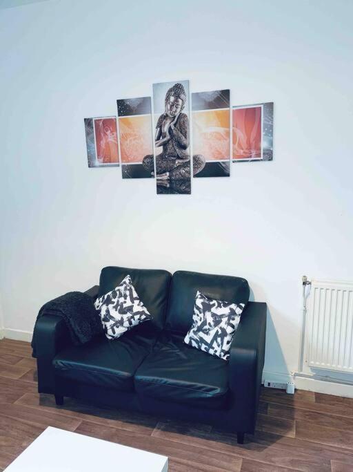 Homely 3 Bed Town House In Coventry City Centre 外观 照片